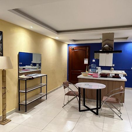 Sunset Luxury Gold Crest Mall Residency Lahore Eksteriør billede