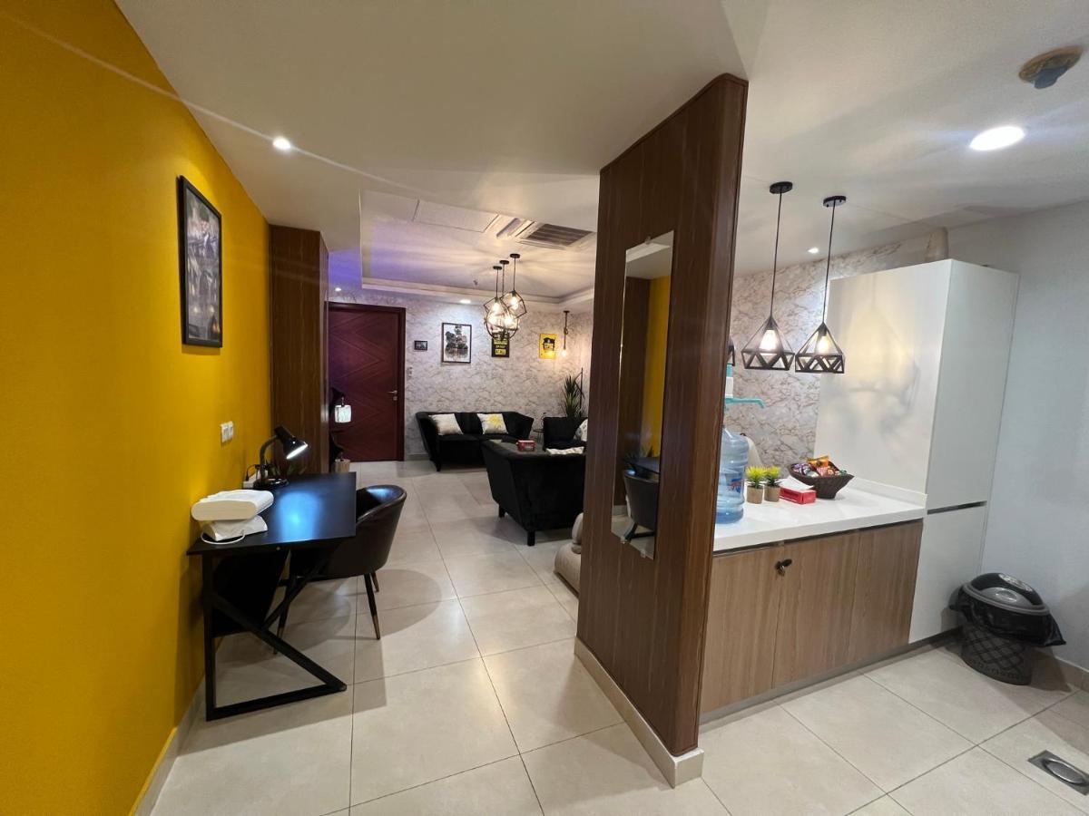 Sunset Luxury Gold Crest Mall Residency Lahore Eksteriør billede