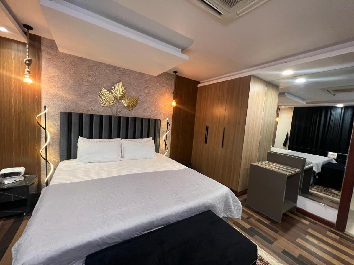 Sunset Luxury Gold Crest Mall Residency Lahore Eksteriør billede