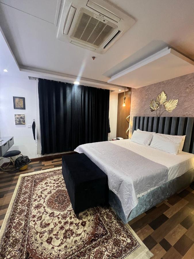 Sunset Luxury Gold Crest Mall Residency Lahore Eksteriør billede