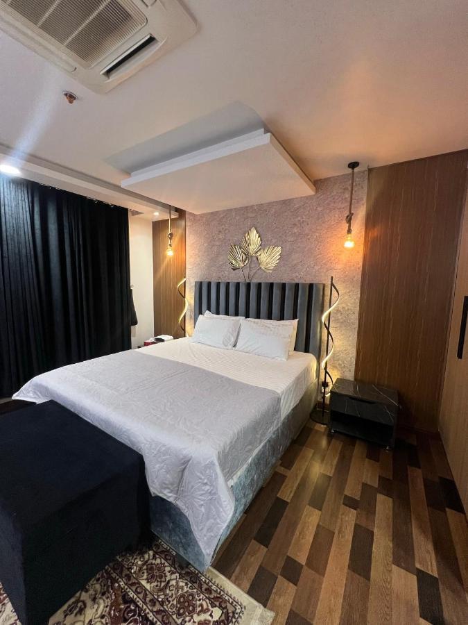 Sunset Luxury Gold Crest Mall Residency Lahore Eksteriør billede
