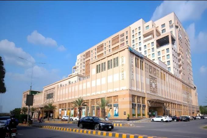 Sunset Luxury Gold Crest Mall Residency Lahore Eksteriør billede